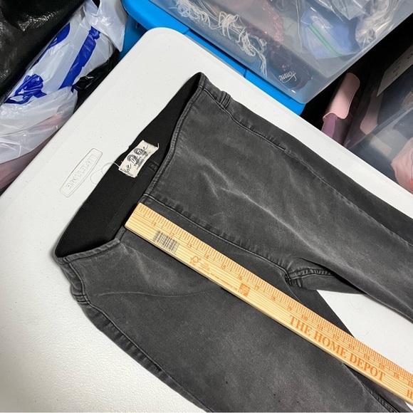 We The Free People Penny Pull On Flare Jeans Washed Black Size 29 Hippie 70s K - Picture 9 of 10